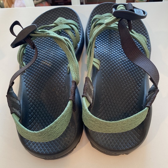 Women’s Chaco sandals, size 6 - Picture 3 of 5